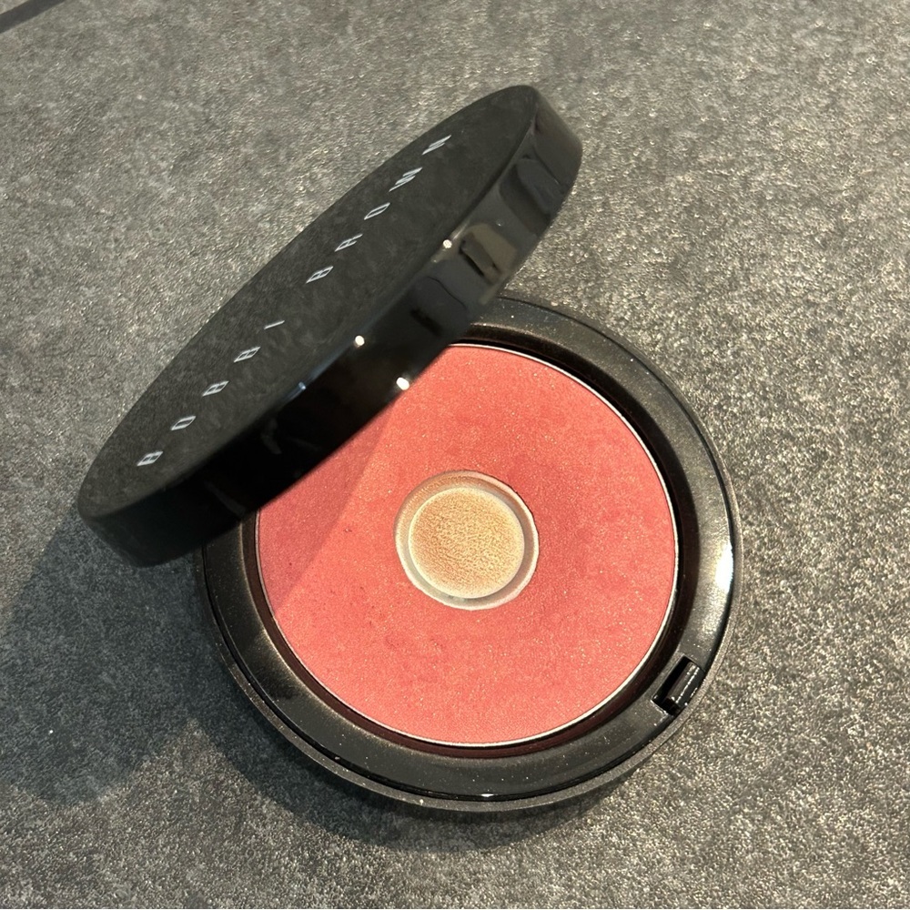 Bobbi Brown Illuminating Bronzing Powder